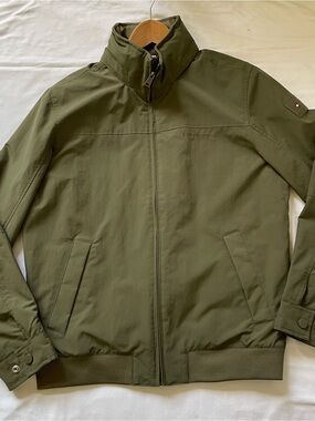Tommy Hilfiger Men's Olive Lightweight Zip Jacket